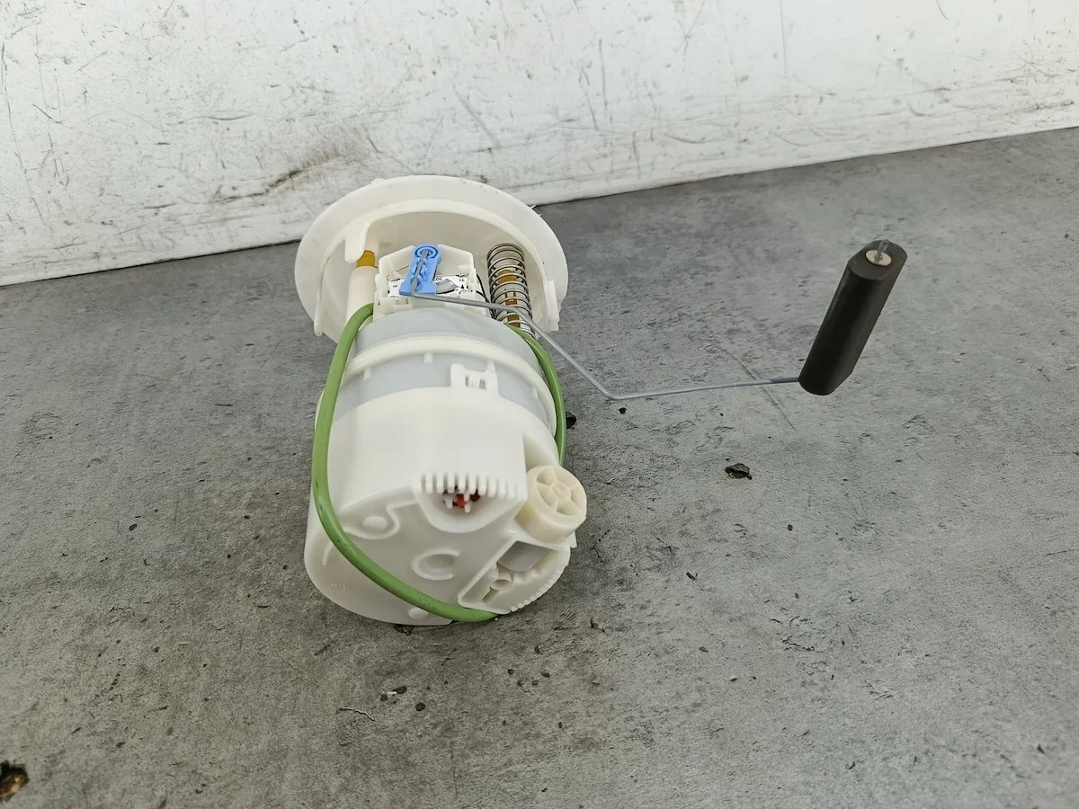 Bomba de combustible Citroën C4 II 1.6 VTI thumbnail 3