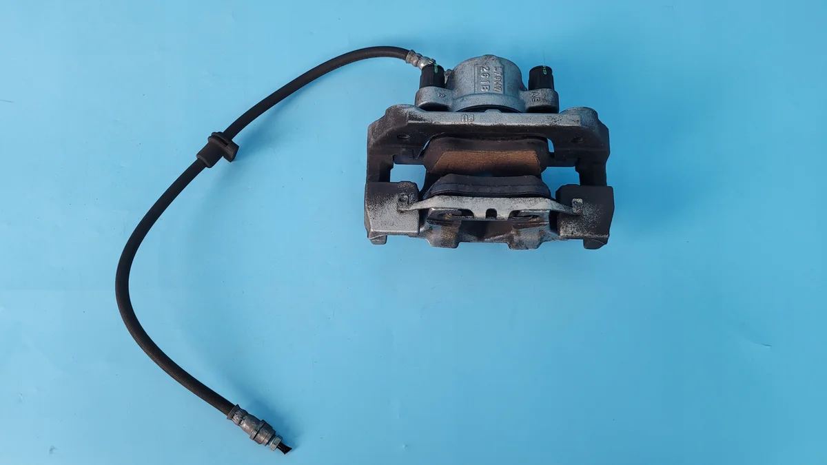 BMW 3 G21 318d Bremssattel Rechts Vorne thumbnail 1