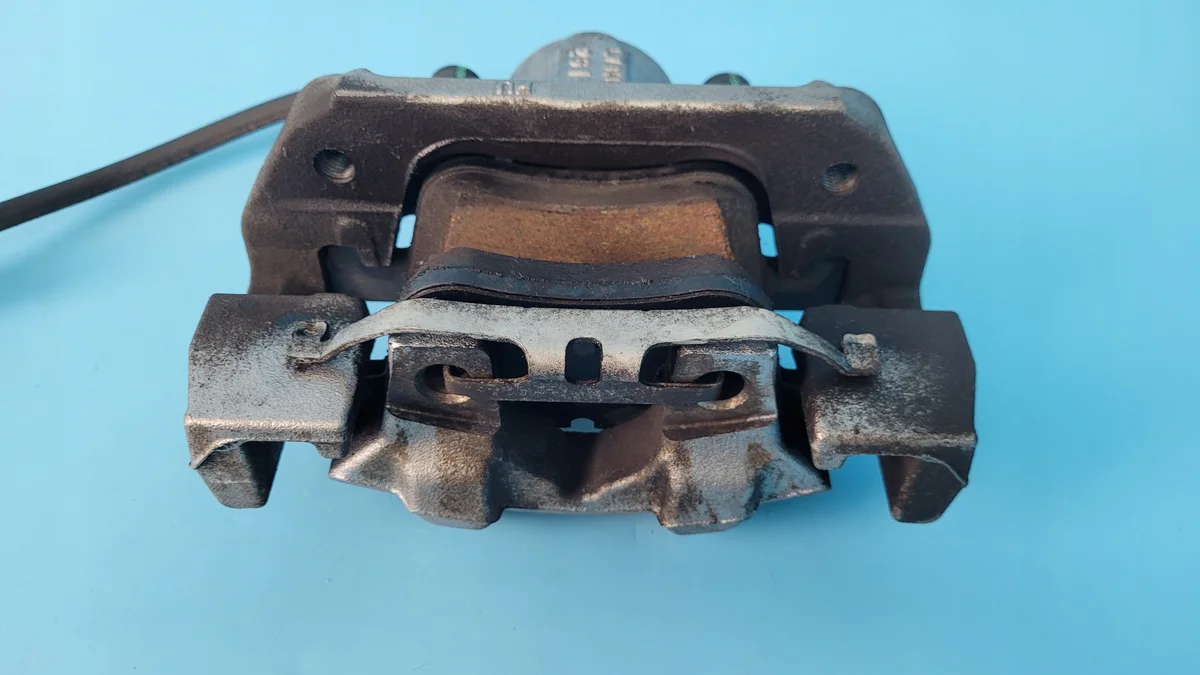 BMW 3 G21 318d Bremssattel Rechts Vorne thumbnail 7