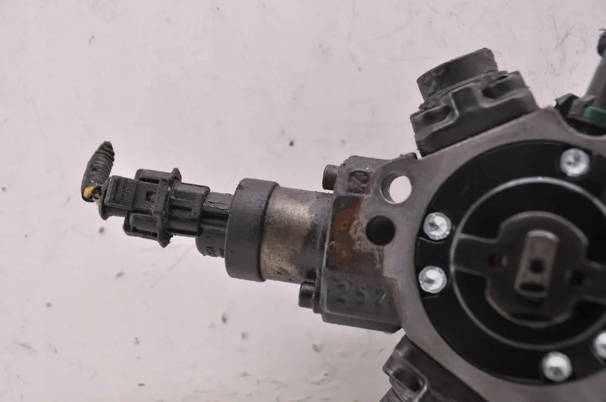 Ford Mondeo IV Kraftstoffpumpe 9683268980 image 3