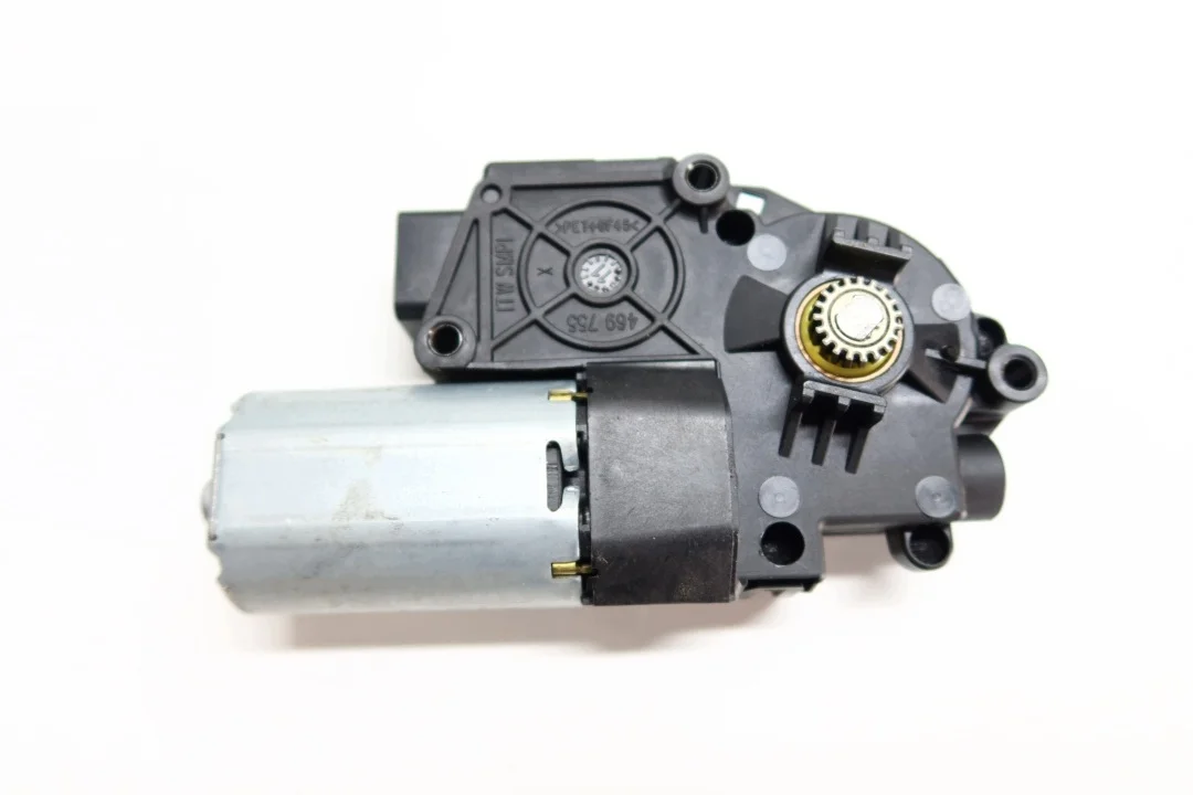 Mercedes W212 Schiebedach Motor thumbnail 3