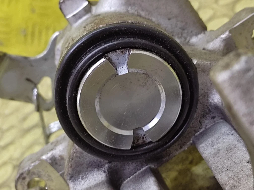 Bremszange Peugeot 407 links hinten image 5