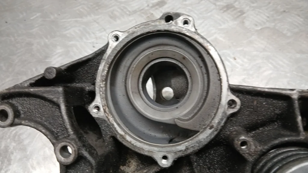 Audi A4 B6 2.0B 00-05 dynamo steun image 3