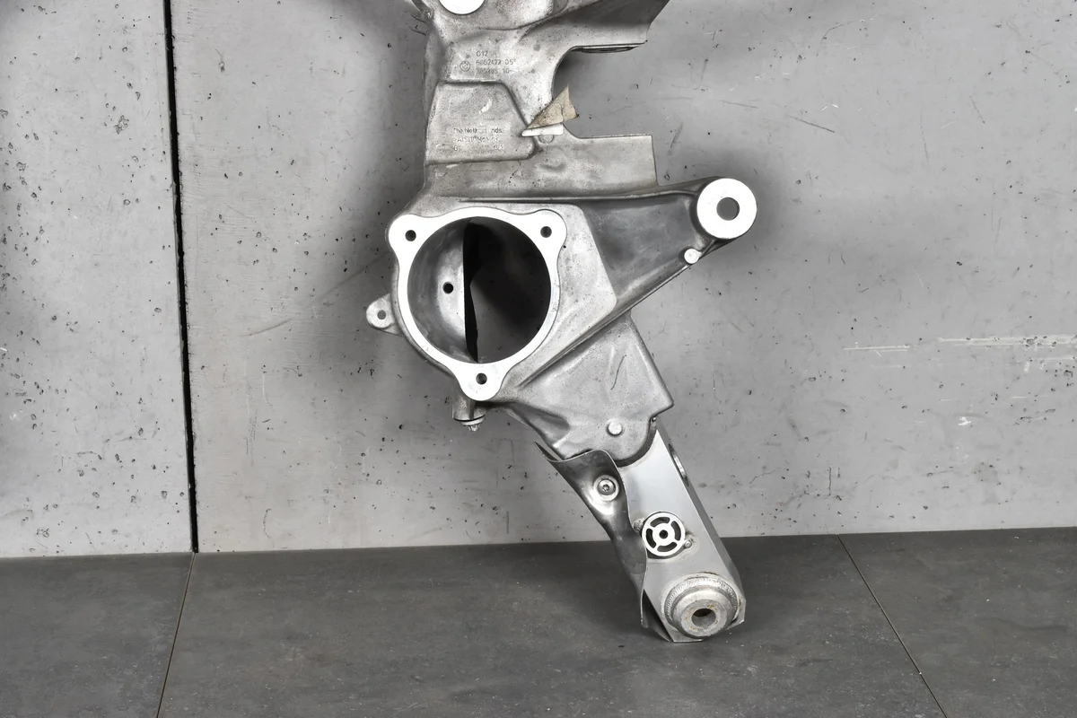 BMW 5 G30 G31 G11 Motorhalterung 6887340 image 5