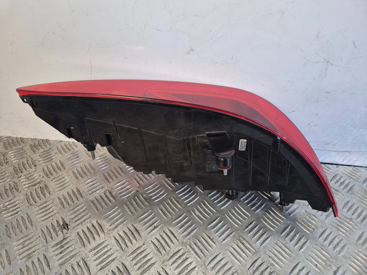 Feu arrière droit Toyota Supra MK5 USA image 7