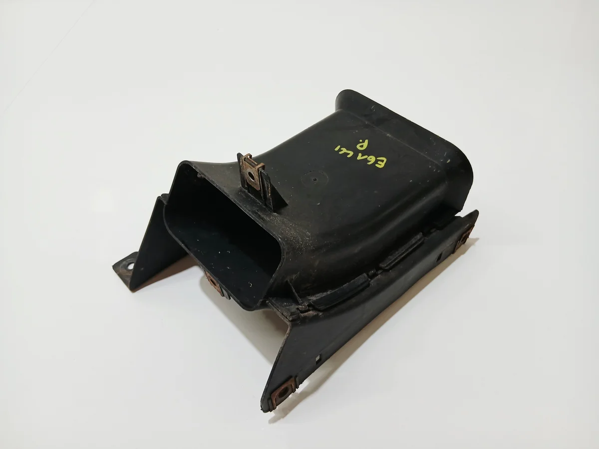 Luftkanal höger fram BMW E60 E61 7203964
