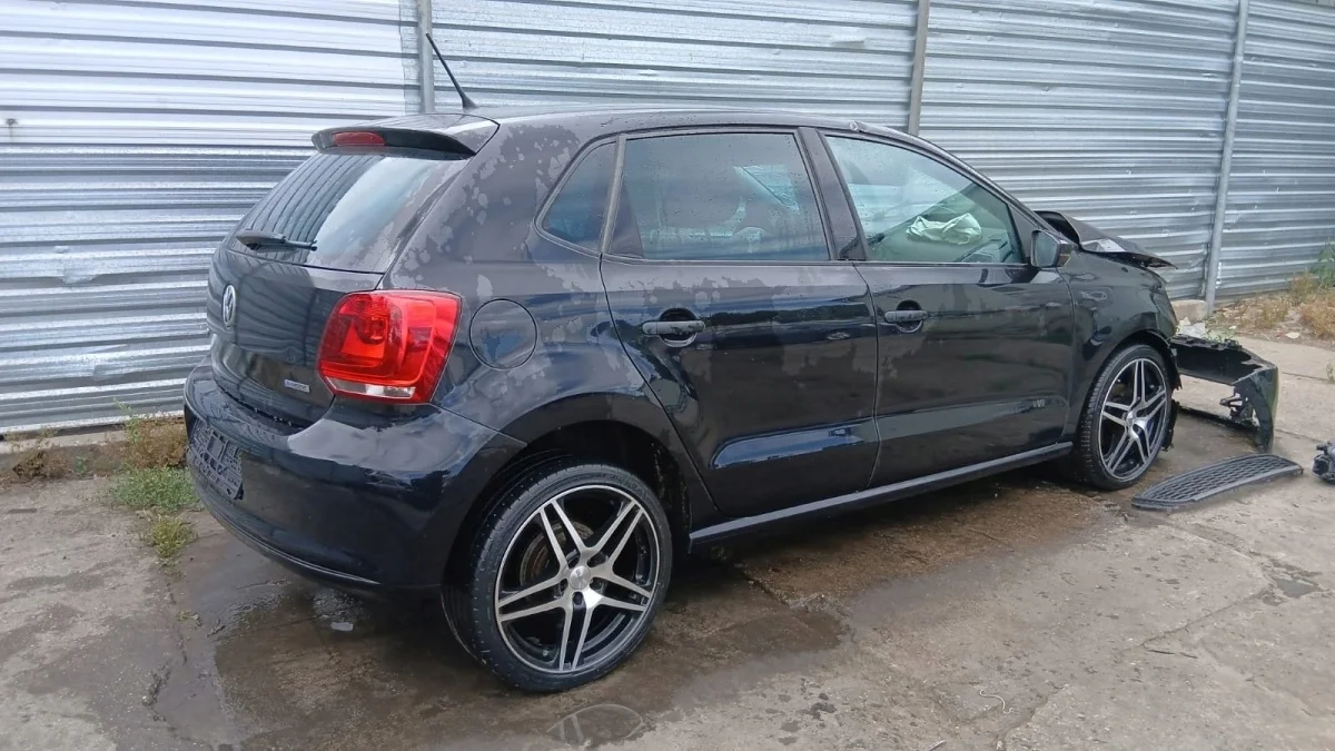 VW Polo V 6R Heckklappen-Griff 6R6827469A image 8