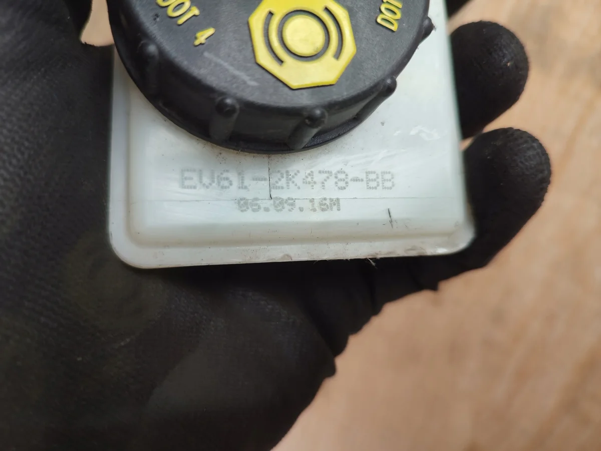 Bremsflüssigkeitsbehälter Ford Kuga MK2 EV61-2K478-BB thumbnail 3