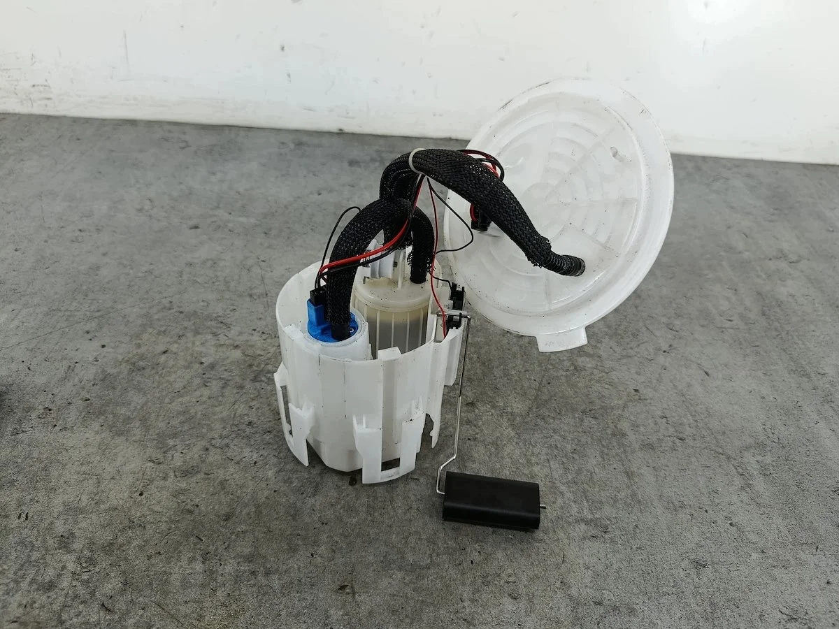 Pompe à carburant Opel Zafira B 1.6 16V