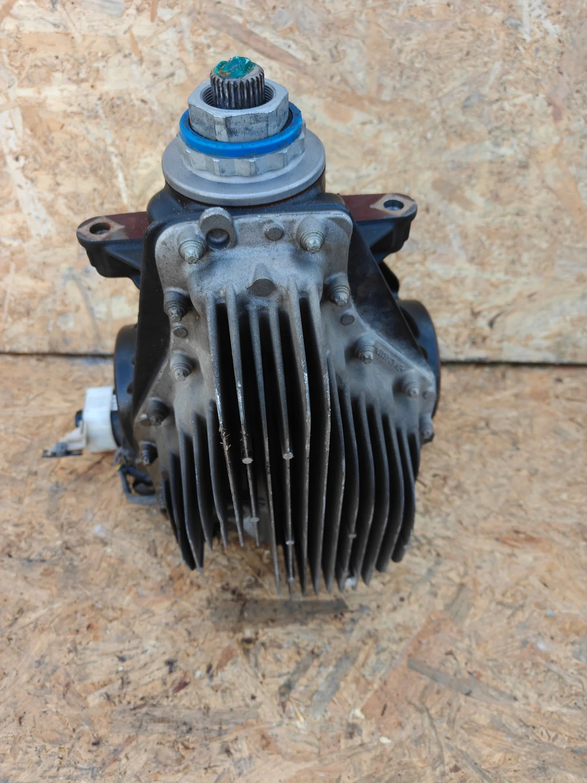 BMW M3 Differential bak 874723909 image 7