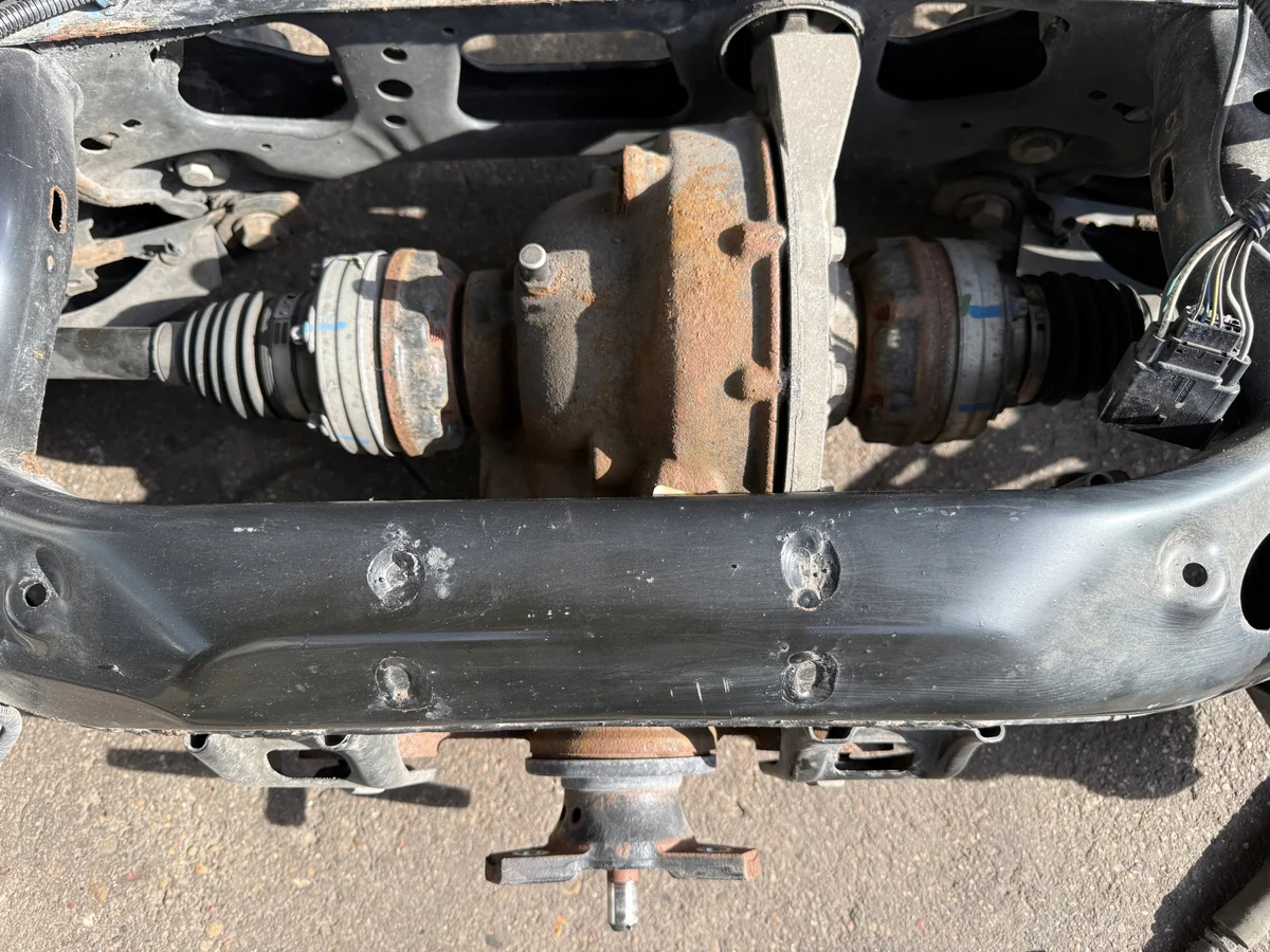 Chevrolet Camaro Differential 84371224 image 2
