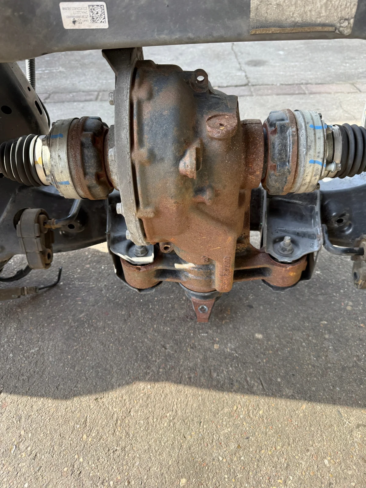 Chevrolet Camaro Differential 84371224 image 4