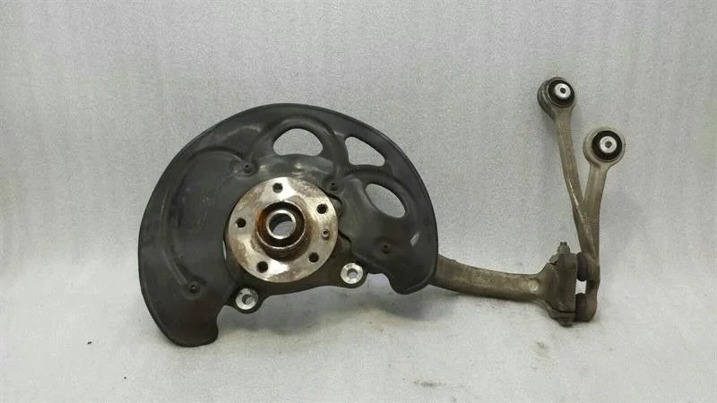 Audi RS4 8K buje delantero 4G0407253C