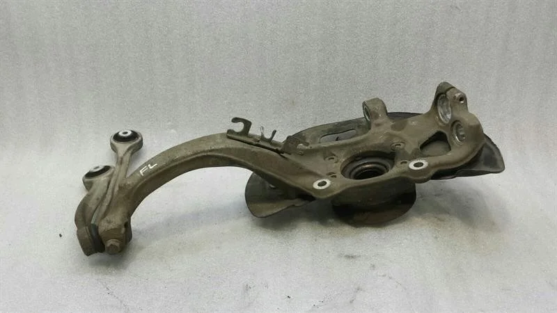 Audi RS4 8K Achsschenkel 4G0407253C vorne links image 3