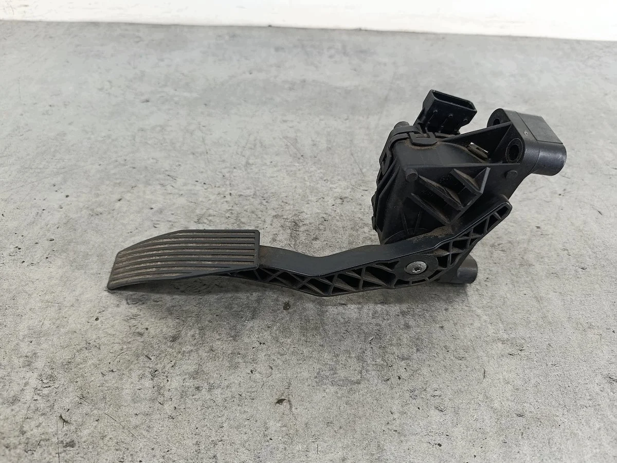 Gaspedal-Potentiometer Opel Astra H 1.9 CDTI