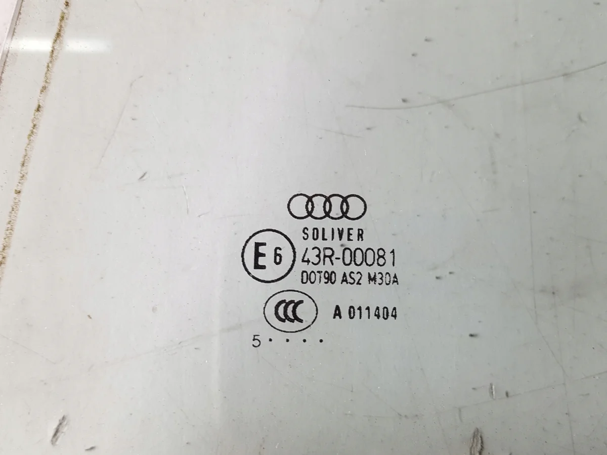 Vetro porta posteriore sinistra Audi A6 C6 thumbnail 1