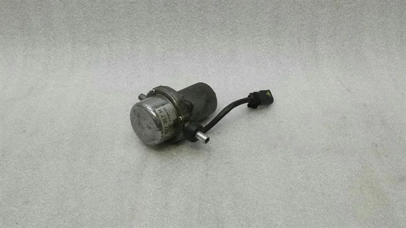 Bomba Vácuo Audi RS4 8K 4.2 V8 8E0927317H image 3
