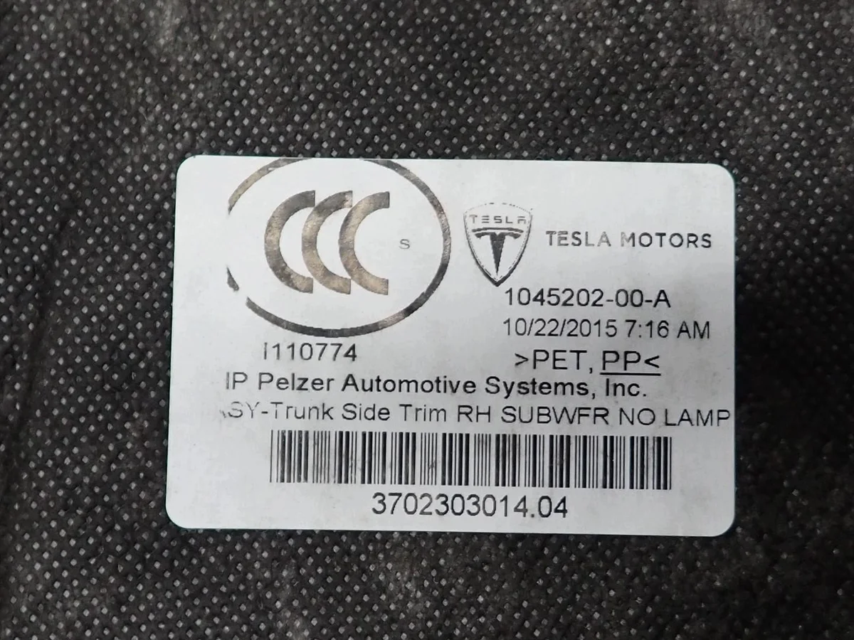 Revestimento Mala Direita Tesla Model S 1045202-00-A image 3