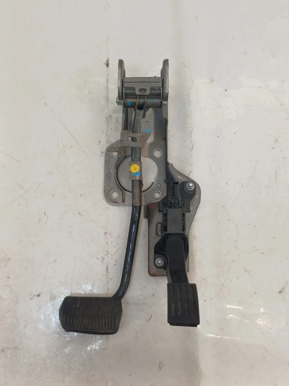Ford Escape Gas/Bromspedal LX612D094BC