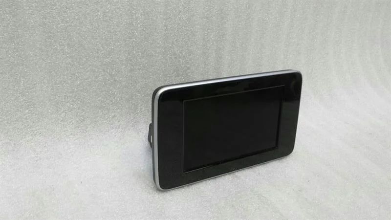 Mercedes C W205 Navigationsdisplay A2059004113 image 3