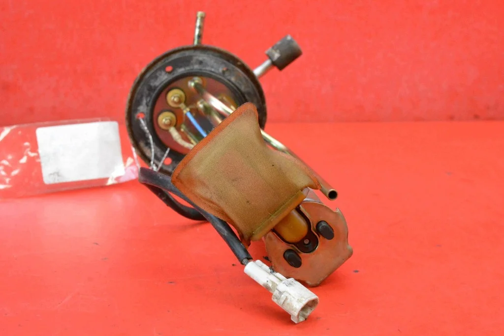 Pompe à carburant Suzuki Vitara 1.6 8V image 3
