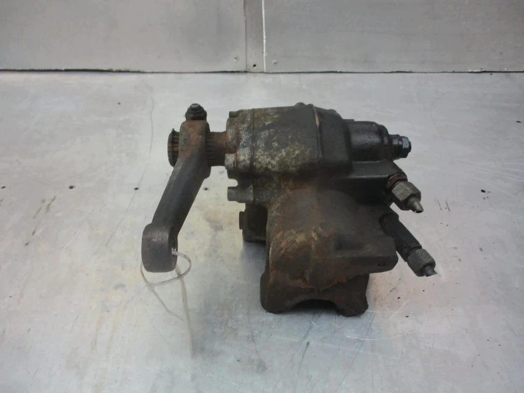 MERCEDES W202 Boîtier de direction F-116809-