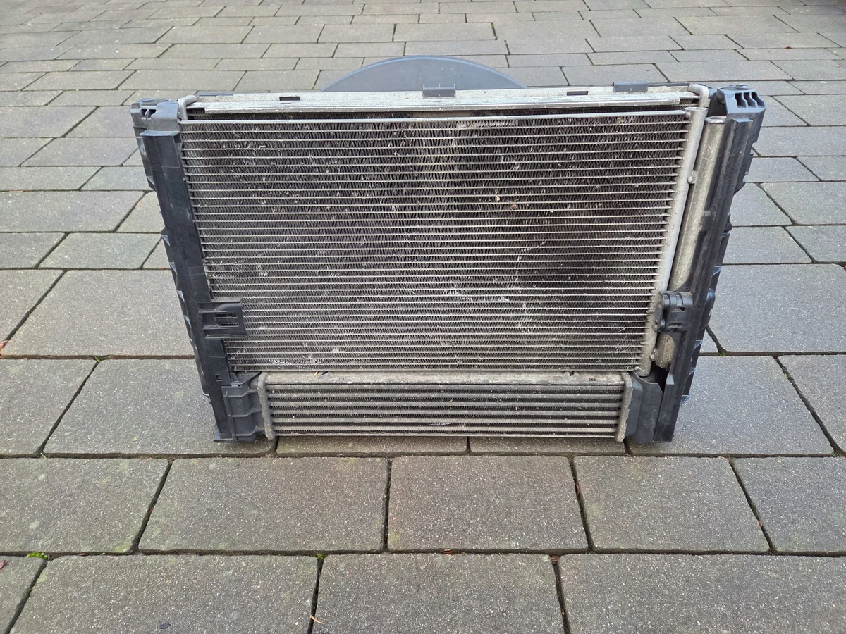 BMW X1 E84 Radiator Set Fan 7588974