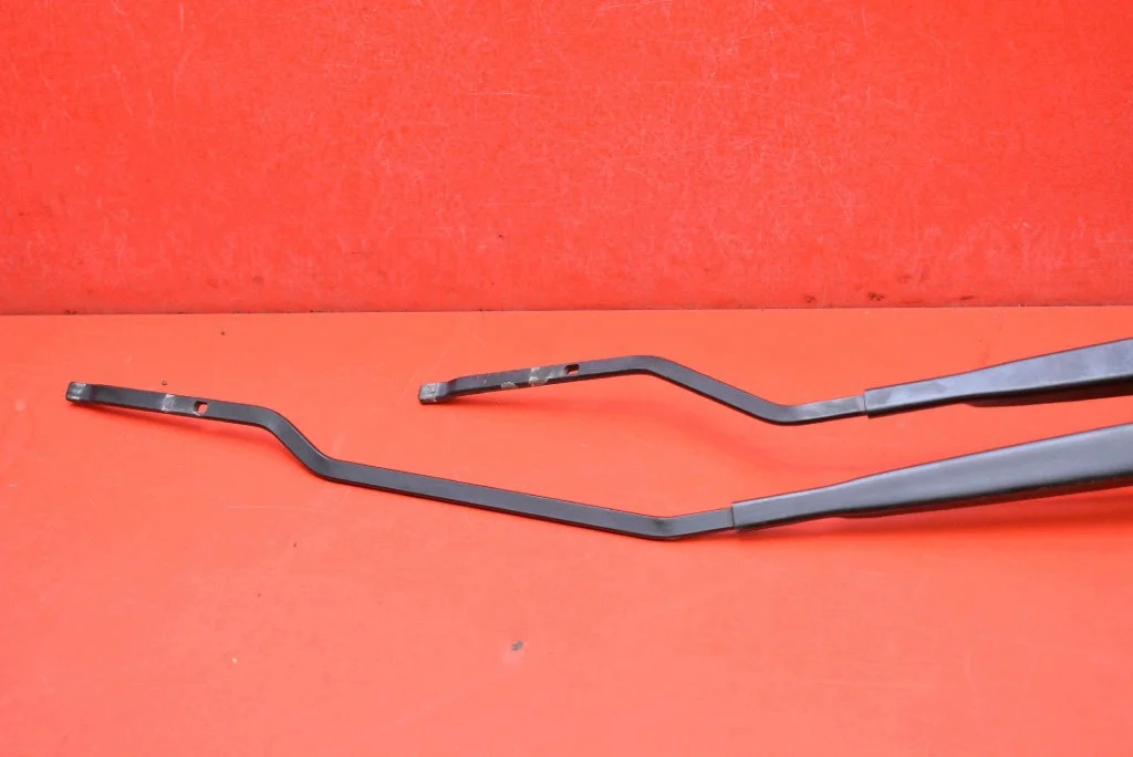 Wischerarm Renault Megane IV 288867525R thumbnail 1