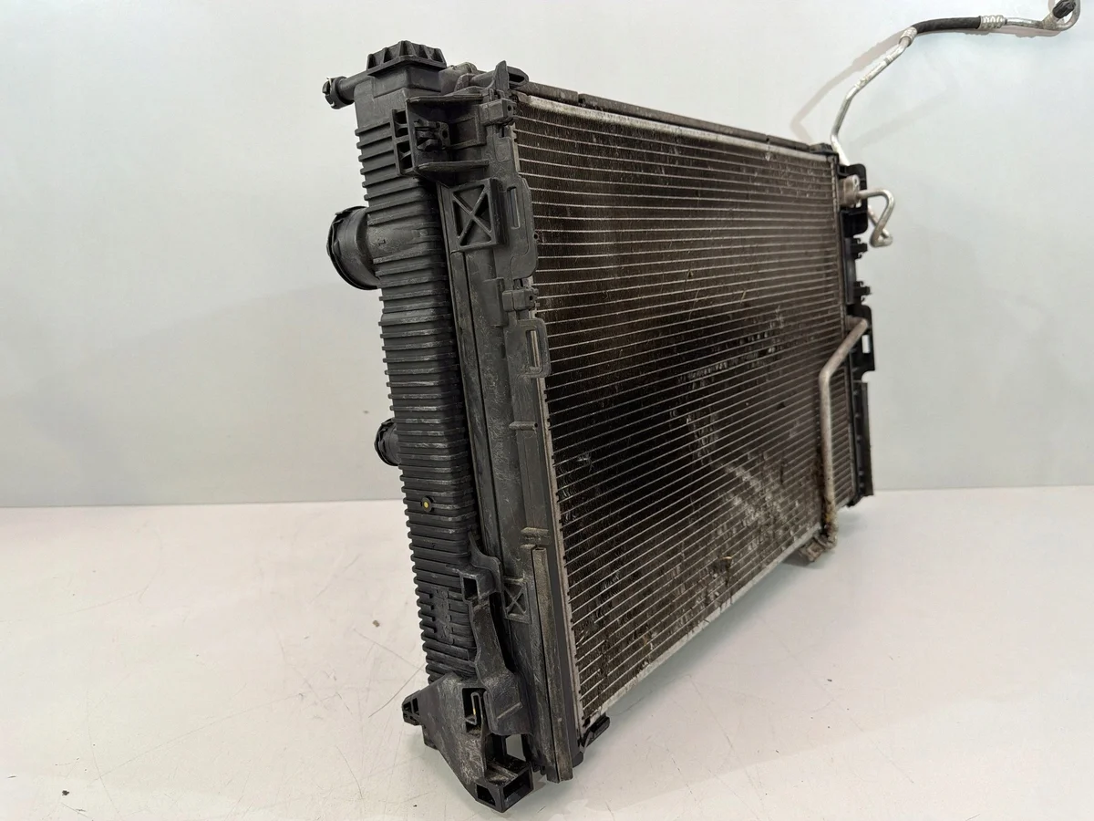 Mercedes E W212 3.0 CDI Ventilator A2049066802 thumbnail 1