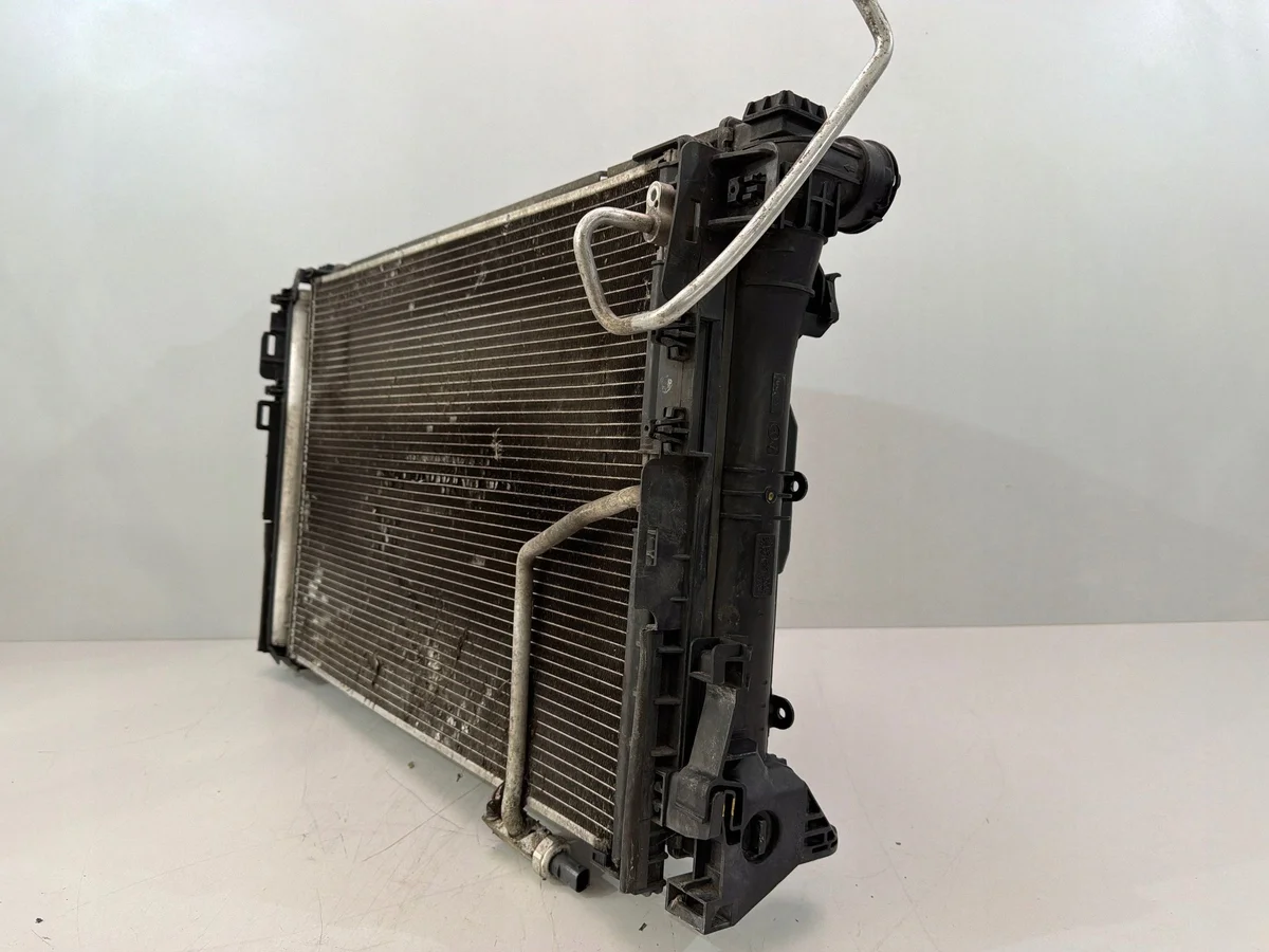 Mercedes E W212 3.0 CDI Ventilator A2049066802 thumbnail 3