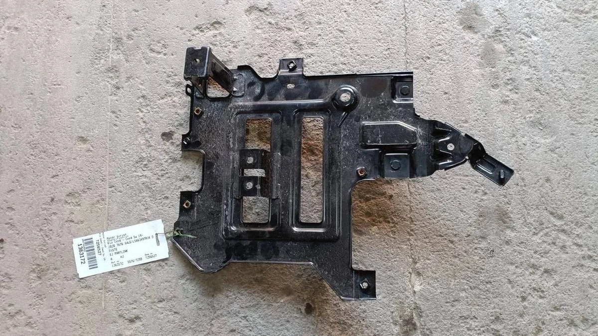 Pièce compartiment moteur KIA Xceed 366072B000