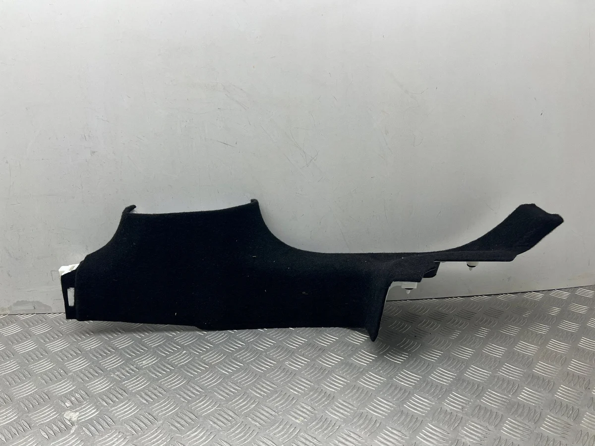 Abdeckung B-Säule unten Tesla Model 3 Highland 173376210E