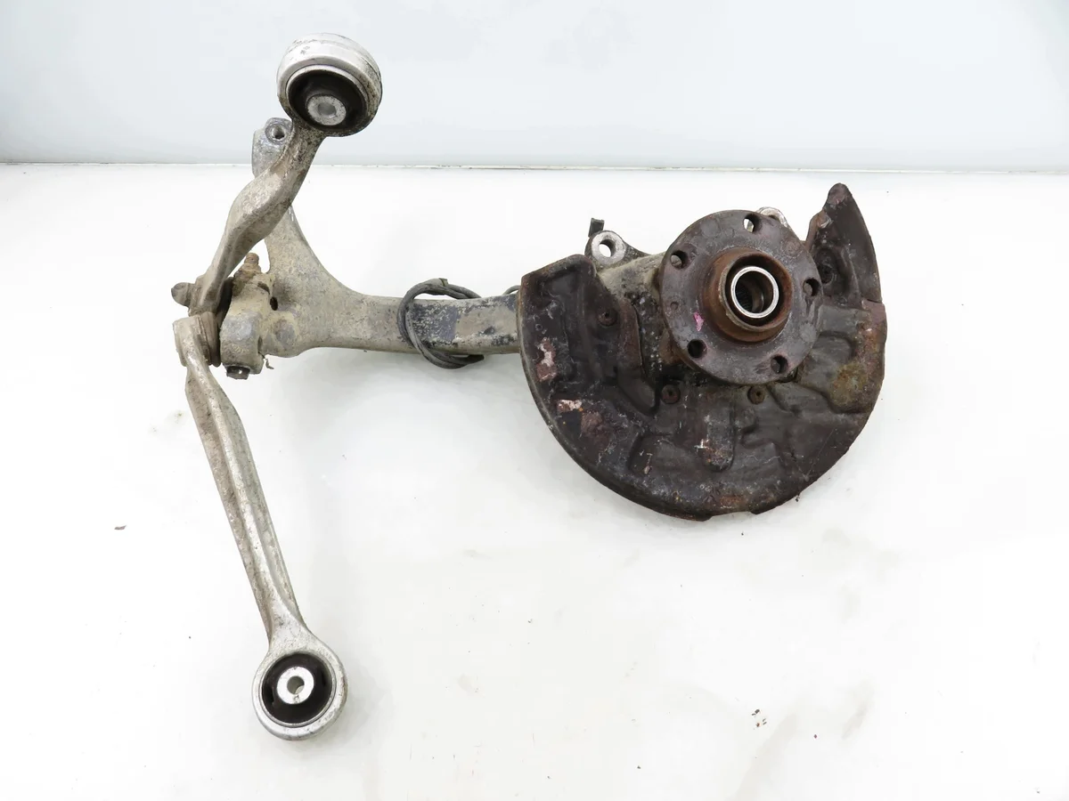 Audi A4 B6 Right Front Wheel Hub