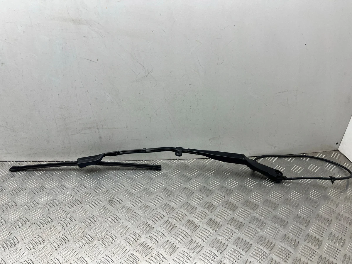 Limpa-para-brisas Volvo XC40 31457317