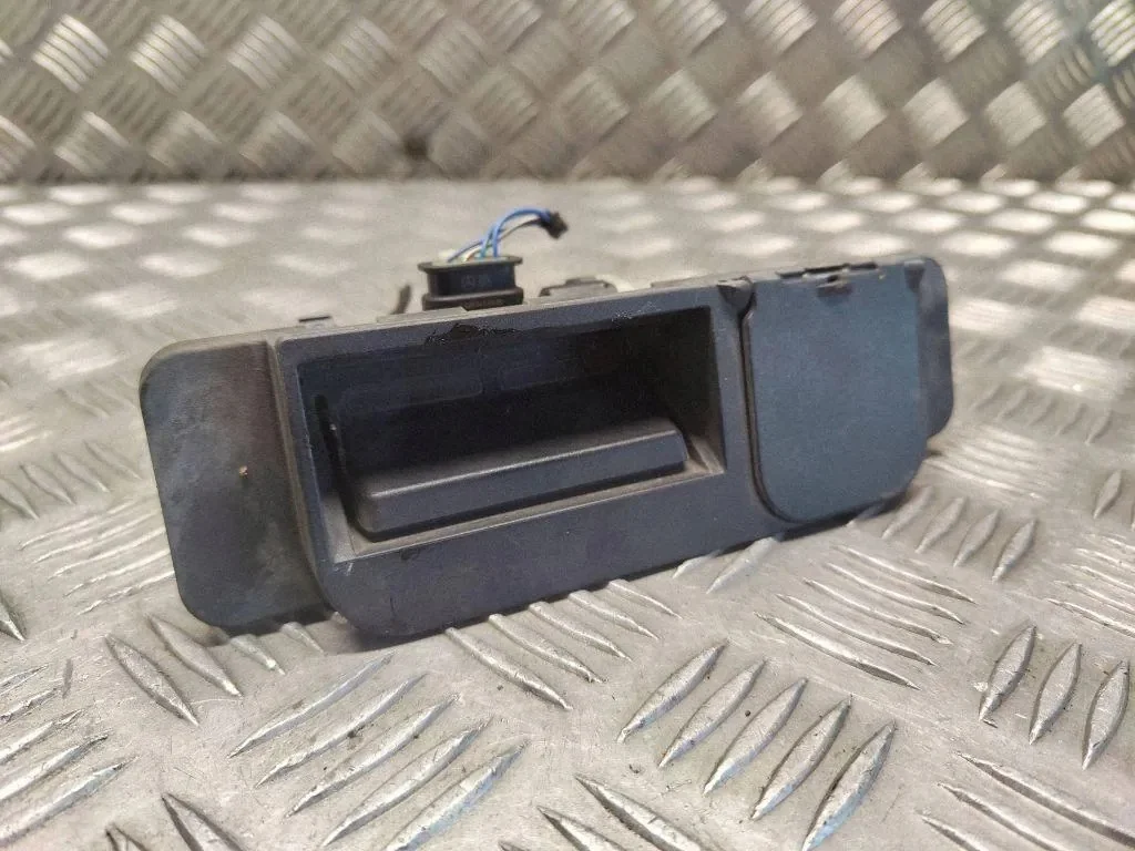 Mercedes A0997503600 Griff Heckklappe Mikroschalter