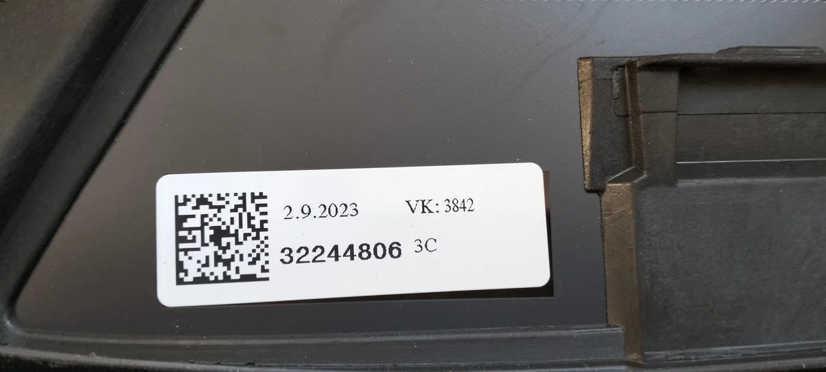 Volvo XC40 takalasin oikea takaovi image 3