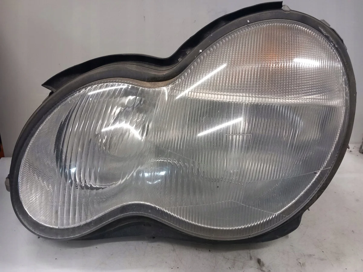 Xenon Izquierda Mercedes Clase C A2038201161
