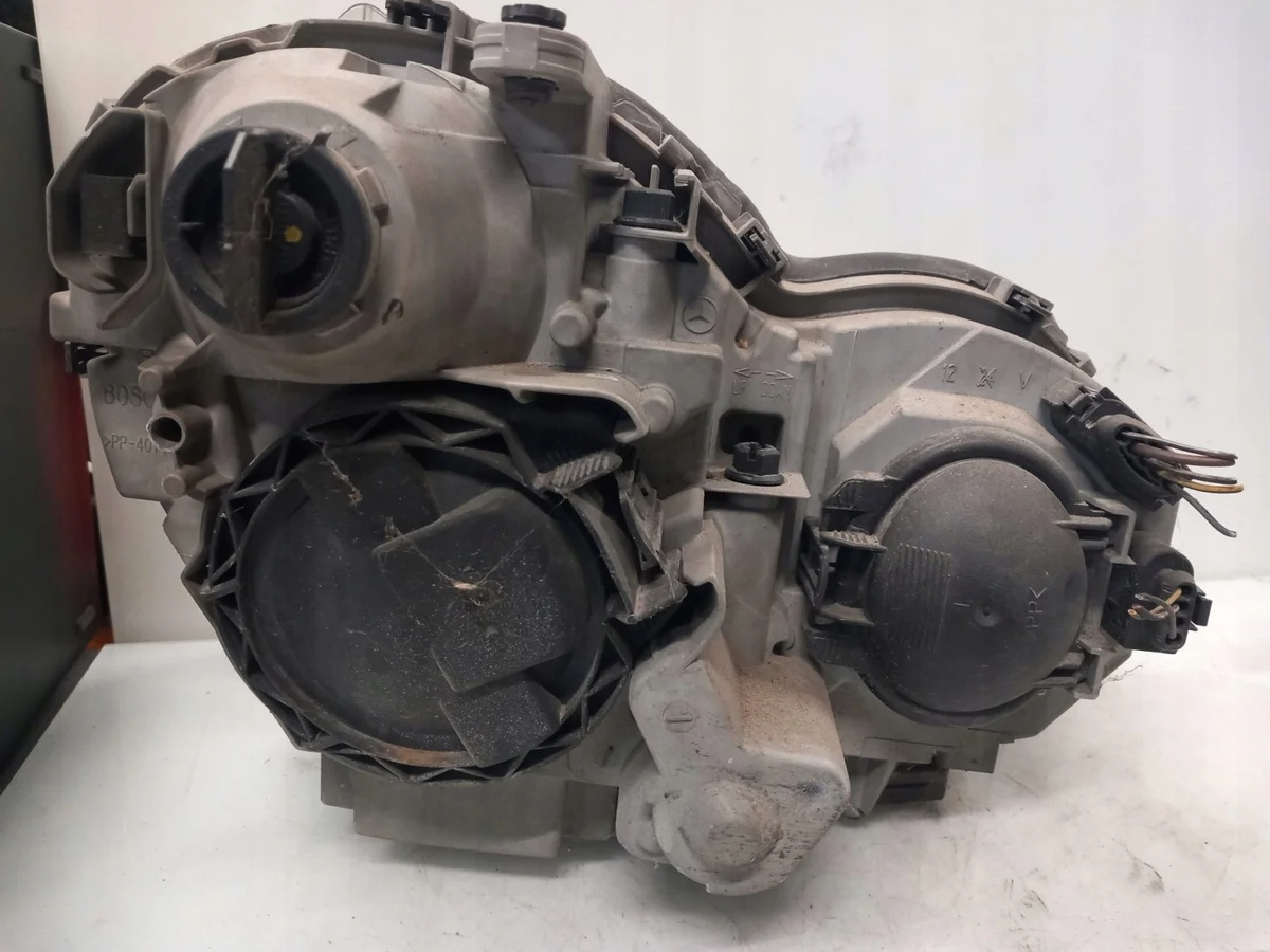 Mercedes C-Klasse Xenon Scheinwerfer Links image 3