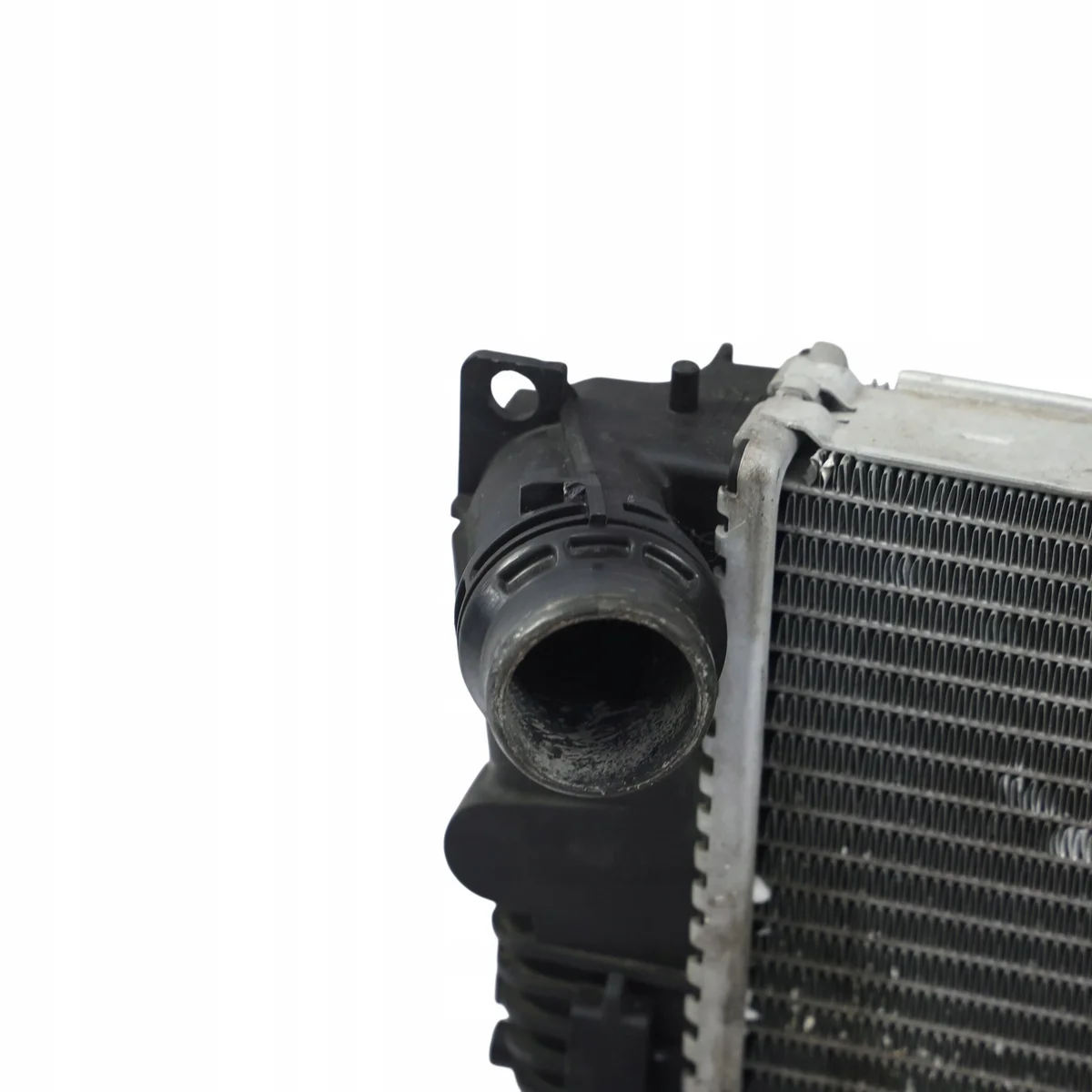 BMW Water Radiator 8672095 thumbnail 4