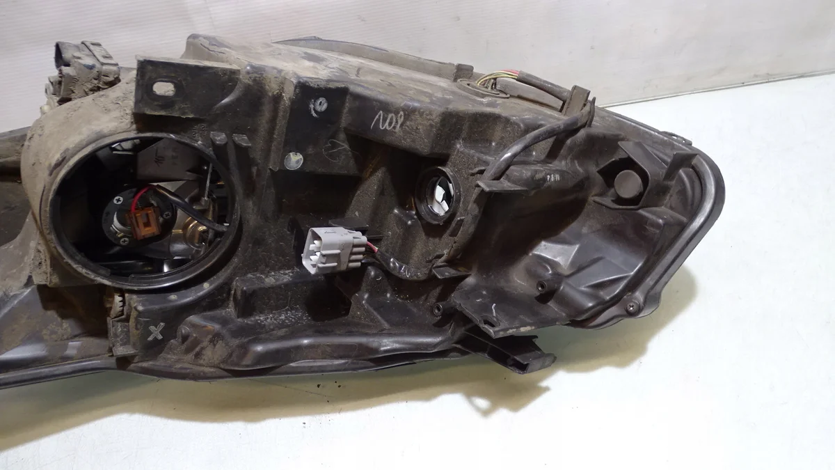 Phare avant droit Toyota C-HR I 81110F418000 image 4