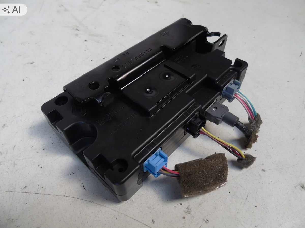 Opel Vivaro/Trafic Comfort Module 231A03142R