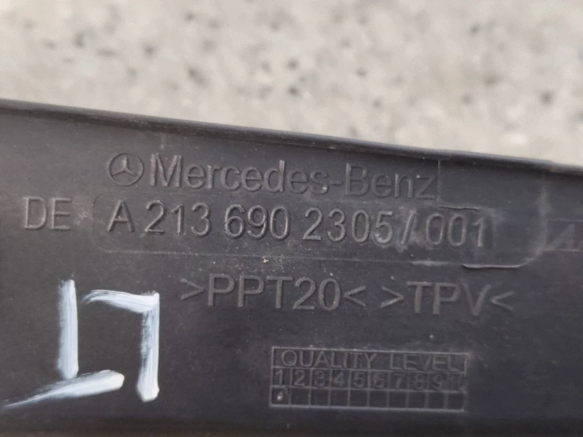 Abdeckung Kofferraumklappe Links Mercedes E W213 A213690230548A thumbnail 3