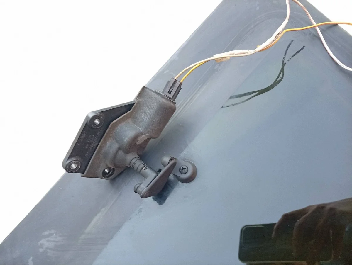 Ford Expedition Rear Quarter Window GQQ12866 image 4