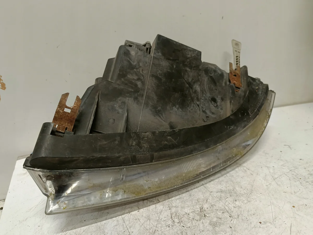 Phare avant droit VW Sharan 0301182271 image 3