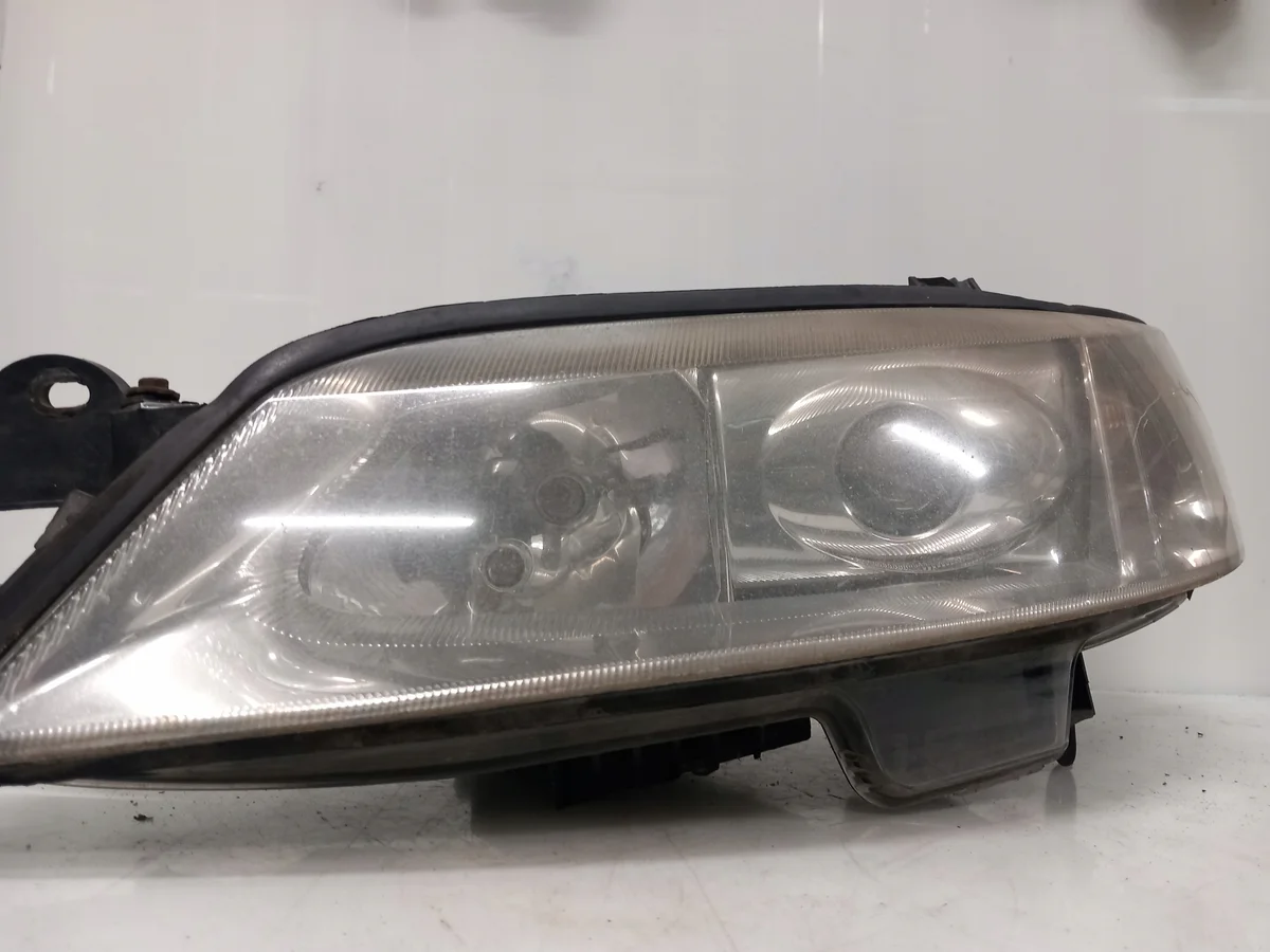 Phare Avant Gauche Opel Vectra Xenon thumbnail 3