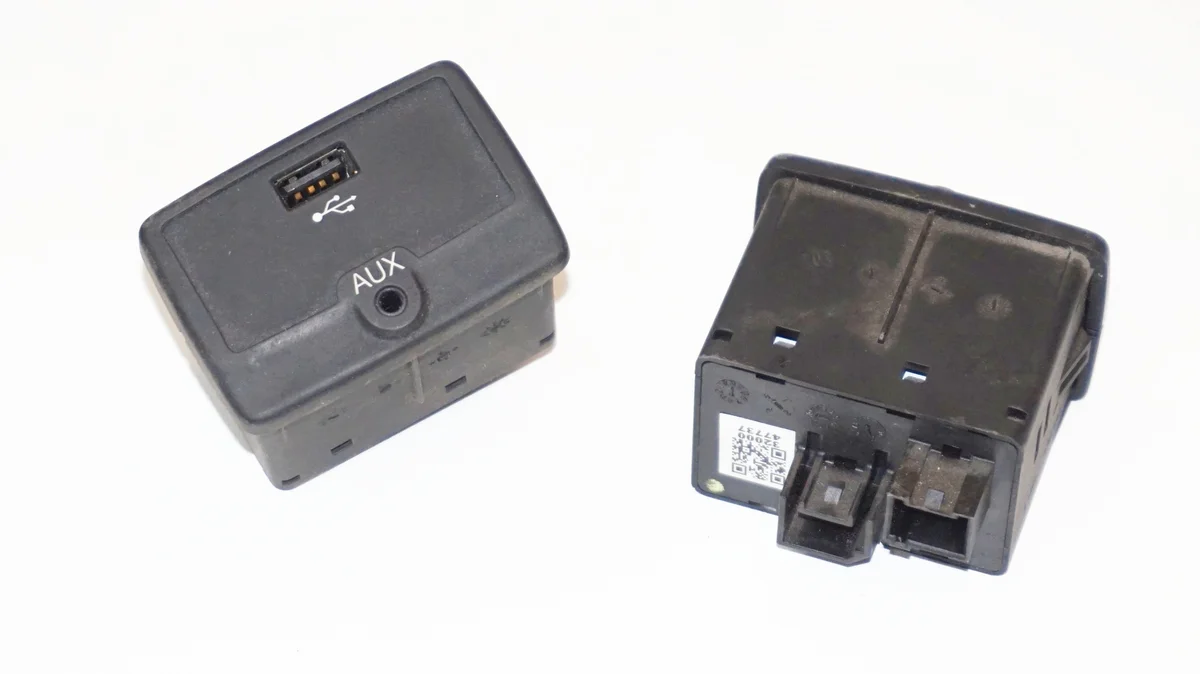 Conector USB AUX Fiat Ducato 73555829807355582980