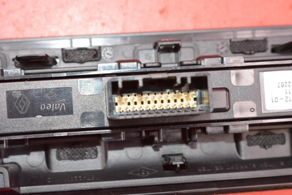 Renault Megane 4 Radio Decoratie Paneel image 9