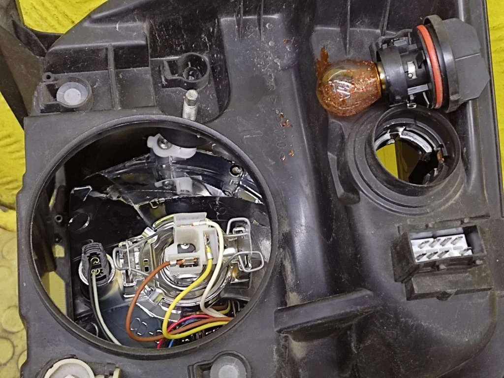 Citroen C2 Scheinwerfer Links Vorne image 6