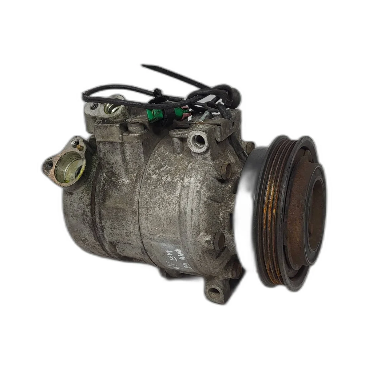 Ilmastoinnin kompressori Volkswagen Passat B5 7ZSB16
