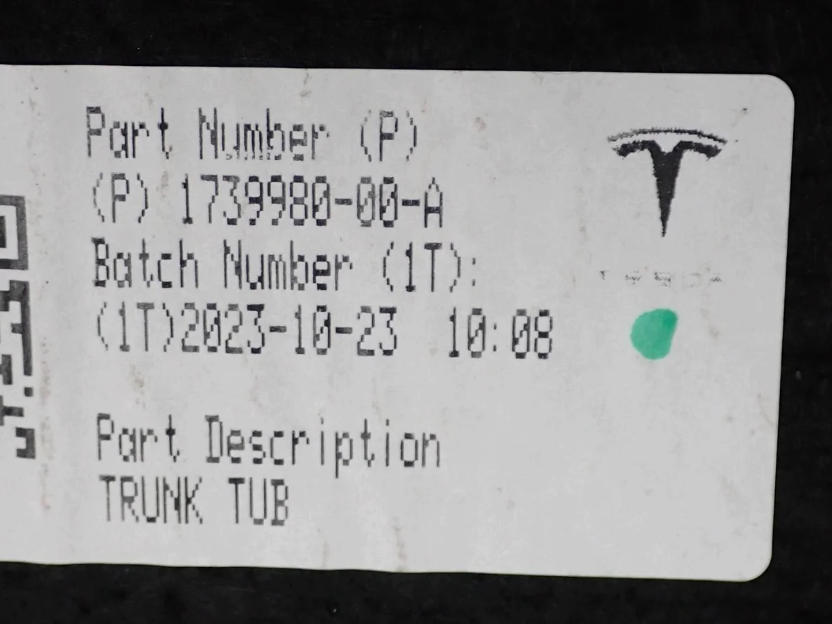 Tavaratilan matto Tesla Model Y 1739980-00-A image 5